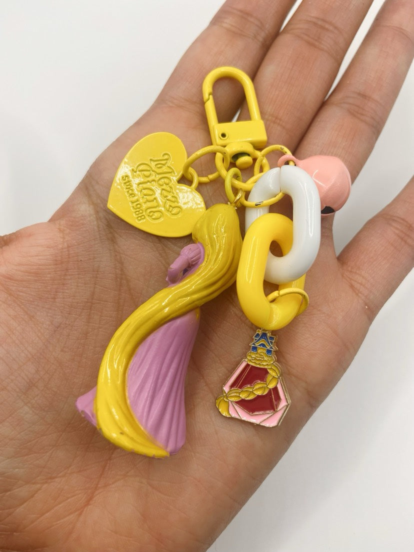 RAIPONCE bazar bidule